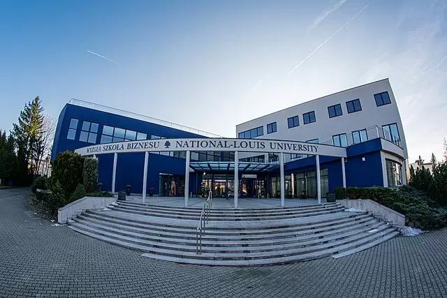 Wyższa Szkoła Biznesu - National Louis University